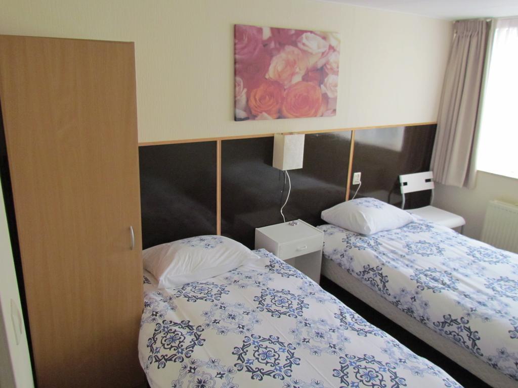 Hotel Cafe Woud デン・ヘルダー エクステリア 写真