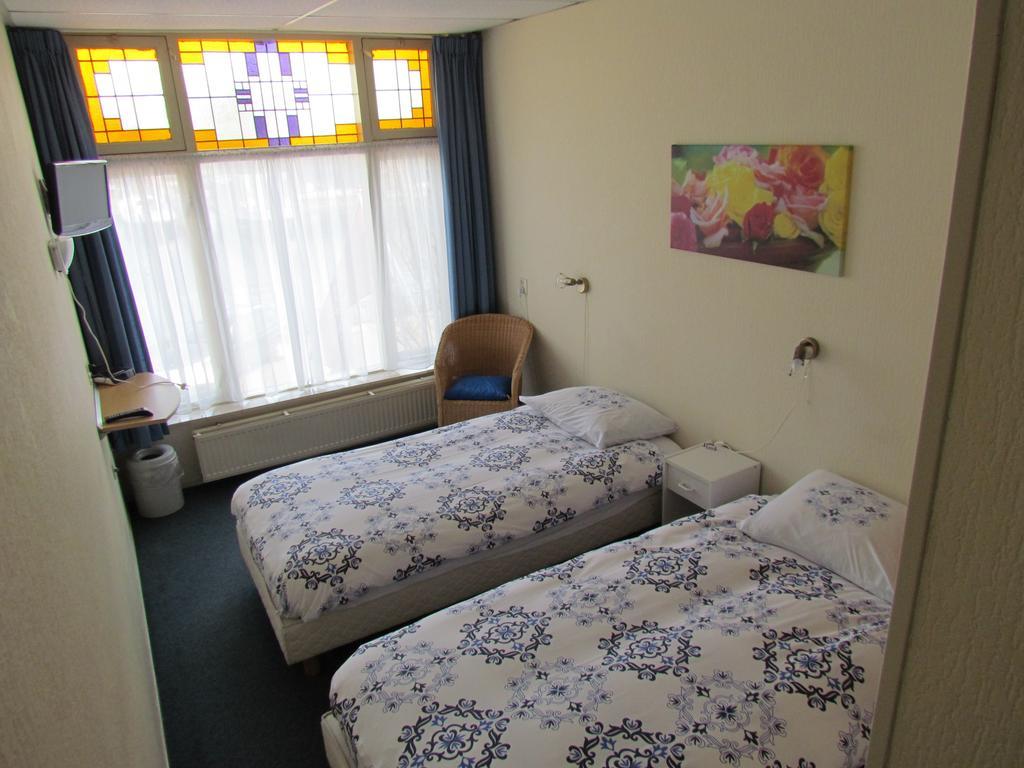 Hotel Cafe Woud デン・ヘルダー エクステリア 写真